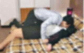 早恋抓胸视频强吻,早恋风波中的胸视频与强吻事件