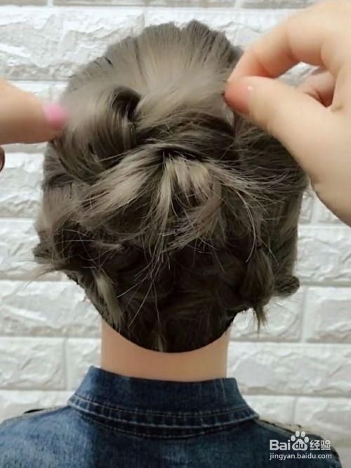 短发怎样扎丸子头视频,轻松扎出时尚丸子头教程